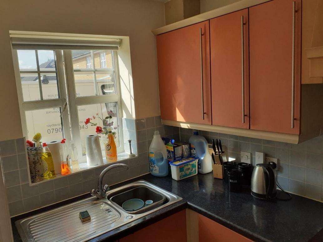 Double Room In Honiton House Hendon Kültér fotó