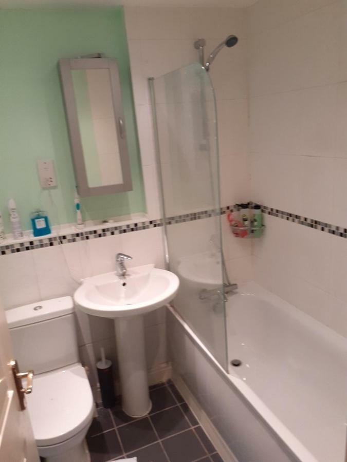 Double Room In Honiton House Hendon Kültér fotó